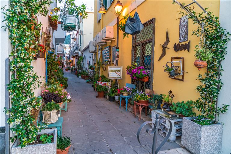 Ischia, Capri & die Neapel in einer Reise erleben ©Alina/adobestock